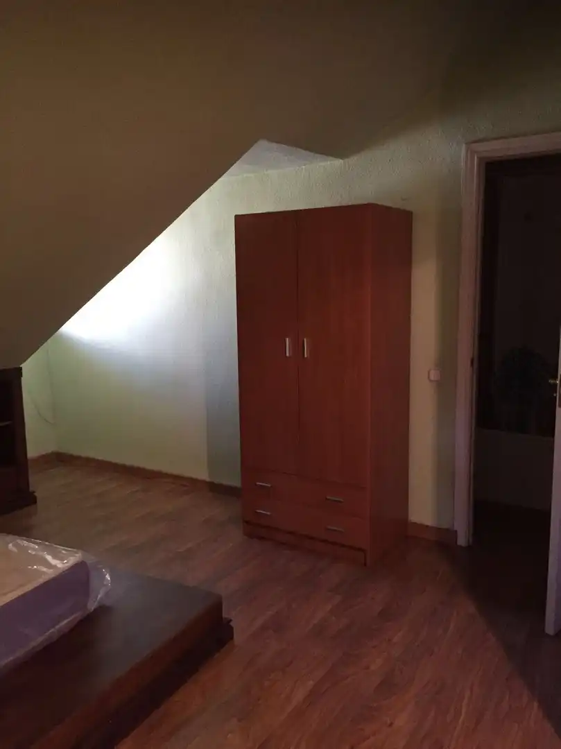 Habitación de Piso en venta en Novés con Aire acondicionado