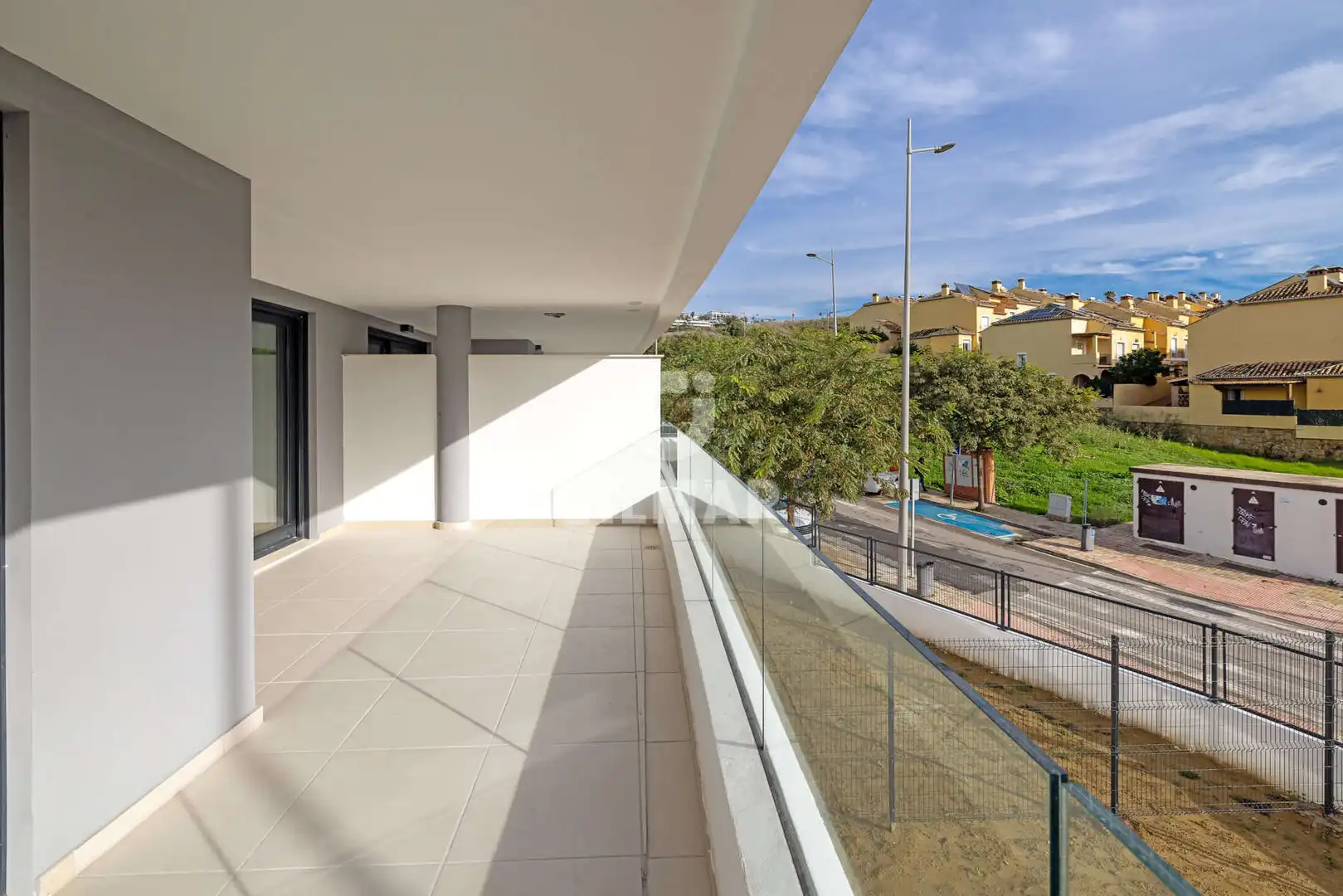 Vista exterior de Apartament en venda en Estepona amb Calefacció, Traster i Piscina