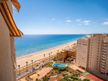 Appartement compact avec piscine à louer à Playa Muchavista