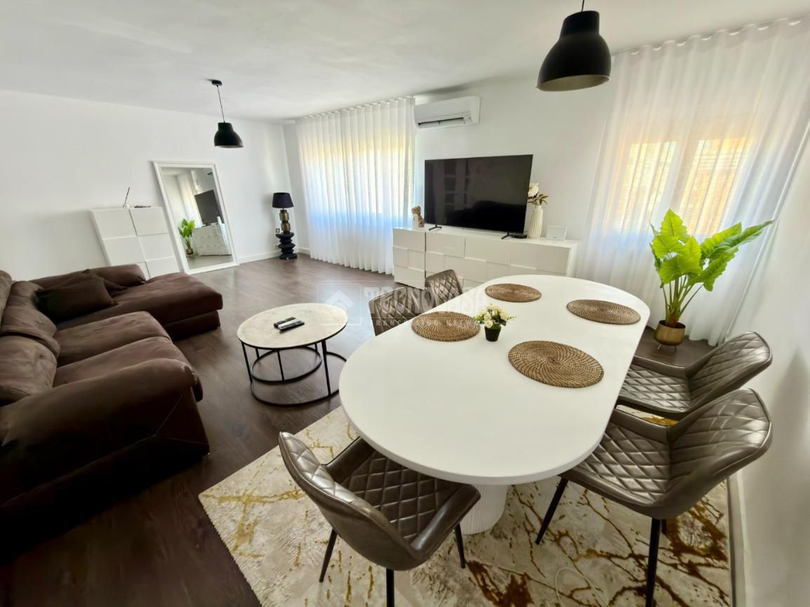 Sala de estar de Piso en venta en Cabanillas del Campo con Aire acondicionado, Calefacción y Terraza