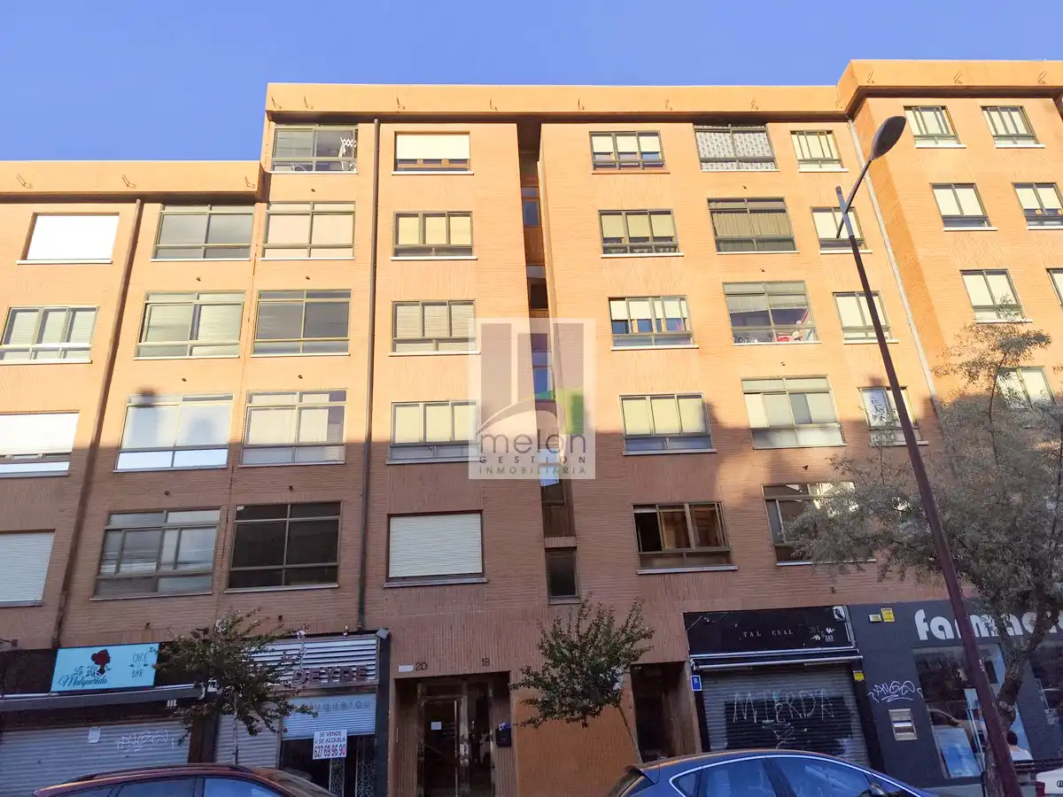 Vista exterior de Pis en venda en Burgos amb Traster