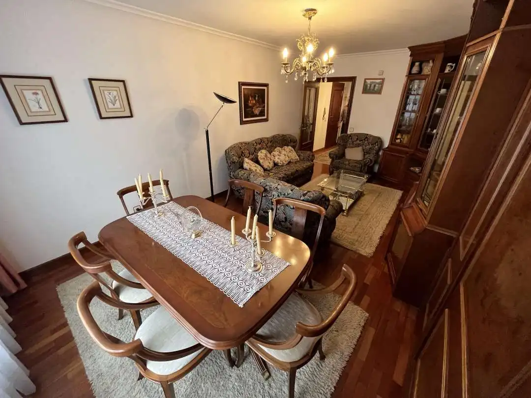 Comedor de Piso en venta en Medina de Pomar con Calefacción, Trastero y Amueblado