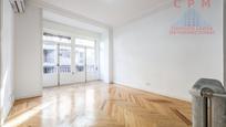 Living room of Flat to rent in  Madrid Capital  with Air Conditioner, Heating and Parquet flooring