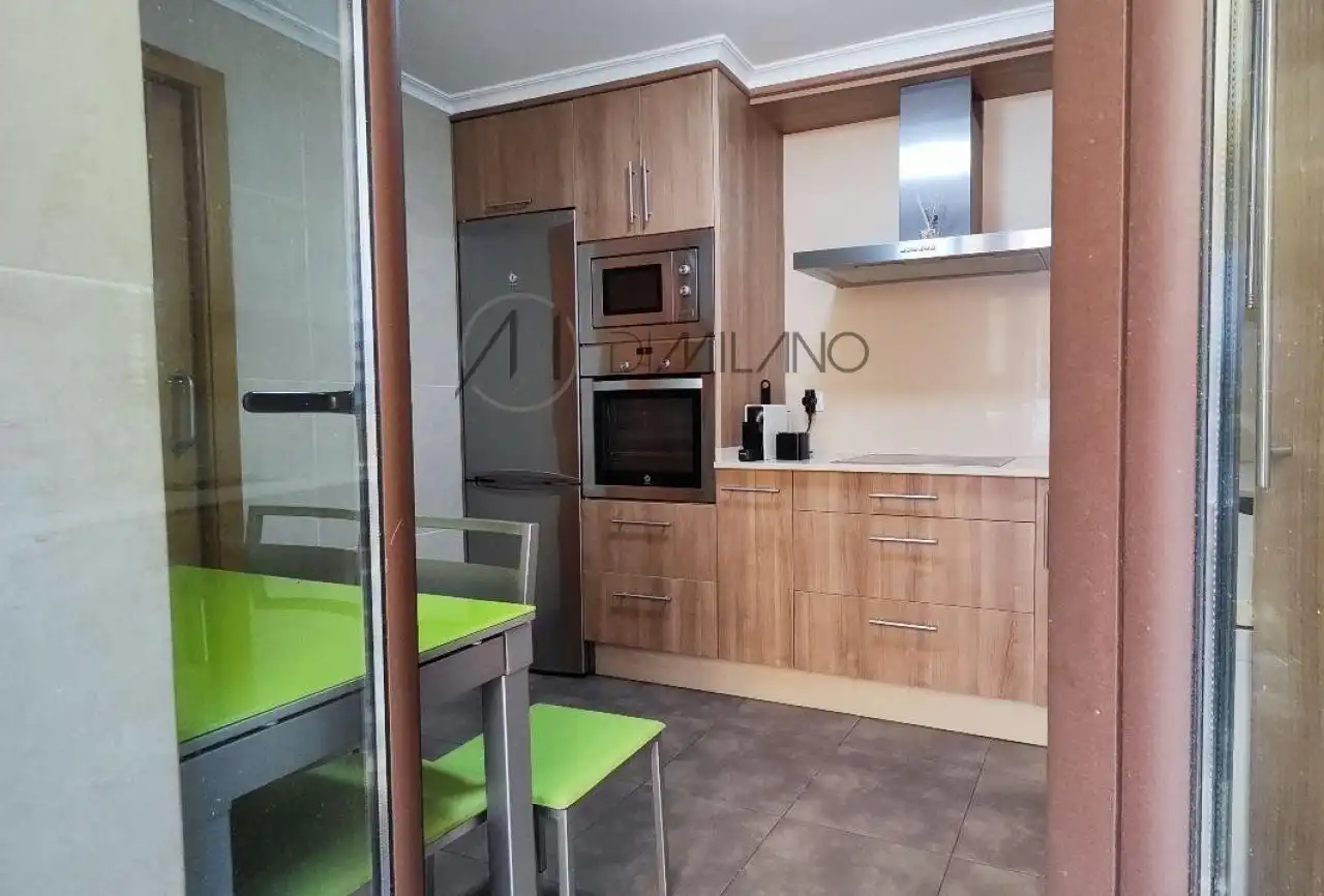 Kitchen of Houses for sale in Cangas pueblo
