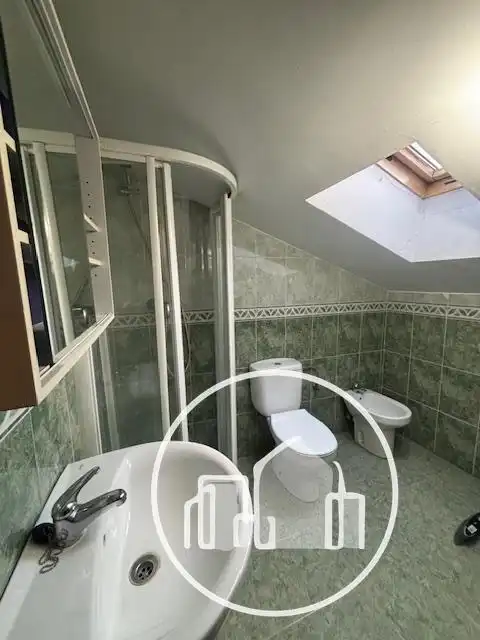 Baño de Ático en venta en Medina de Pomar con Calefacción