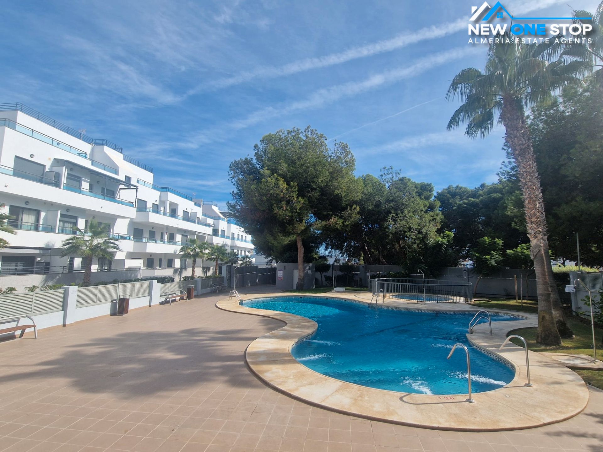 Vista exterior de Apartament en venda en Garrucha amb Aire condicionat, Calefacció i Terrassa