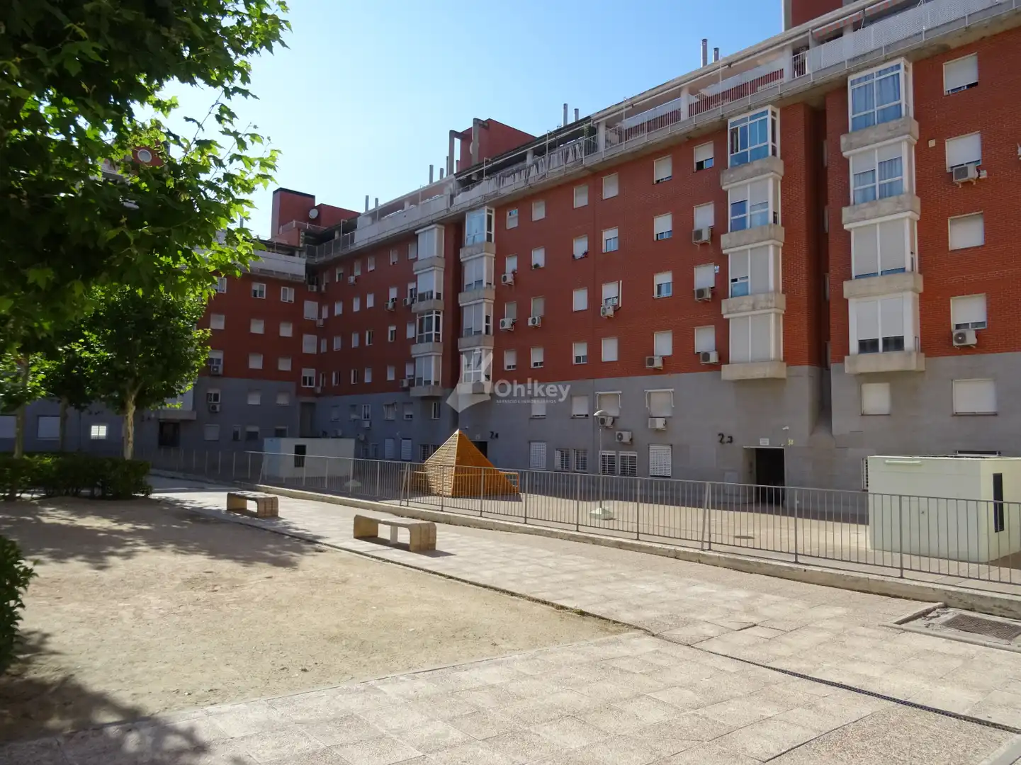 Vista exterior de Pis en venda en Madrid amb Calefacció i Jardí privat