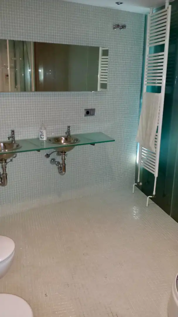 Badezimmer von Wohnung zum Verkauf in Ciudad Real mit Klimaanlage, Heizung und Terrasse