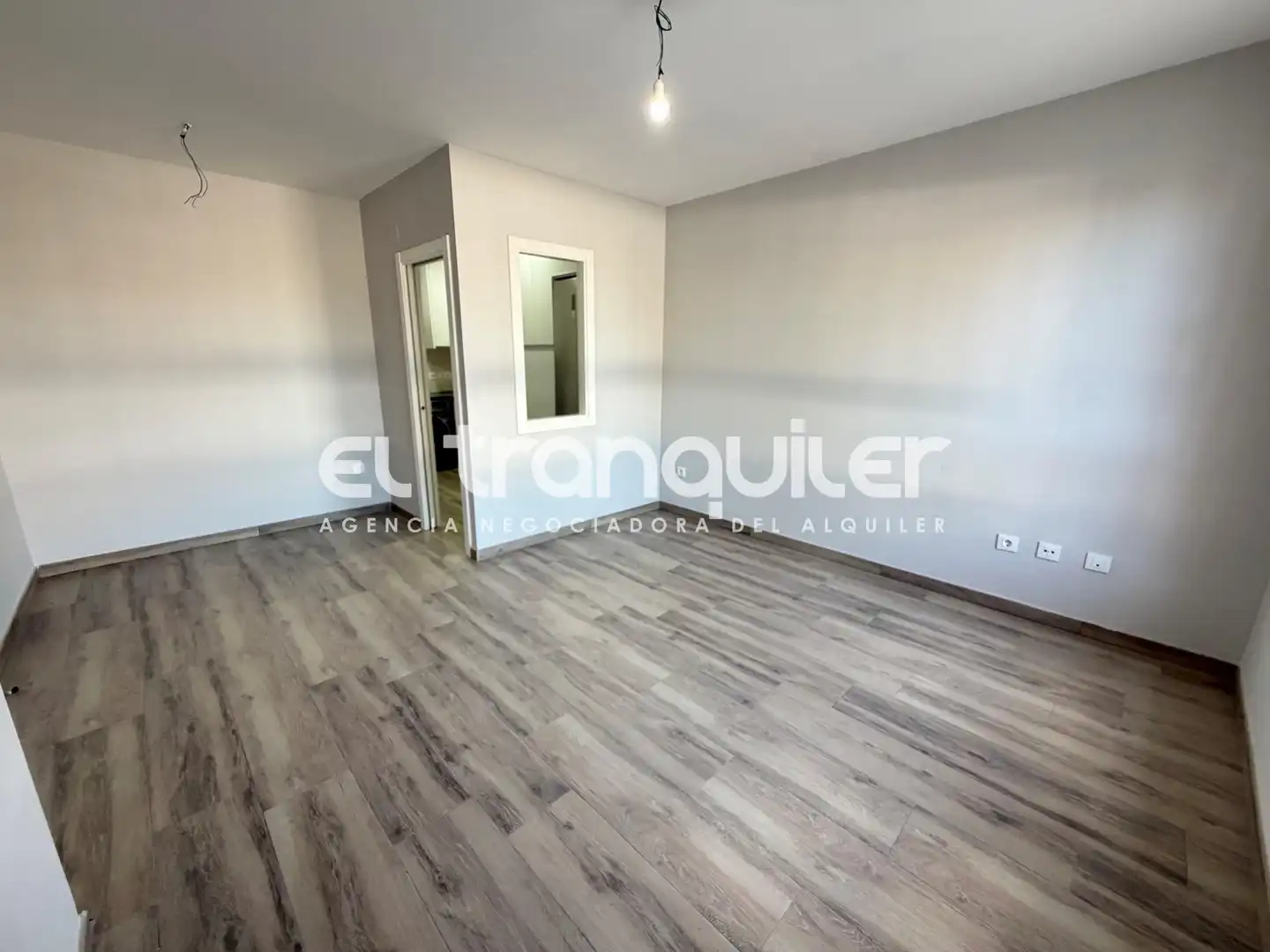 Habitación de Piso de alquiler en Fuente El Saz de Jarama con Aire acondicionado, Lavadora y Se aceptan mascotas