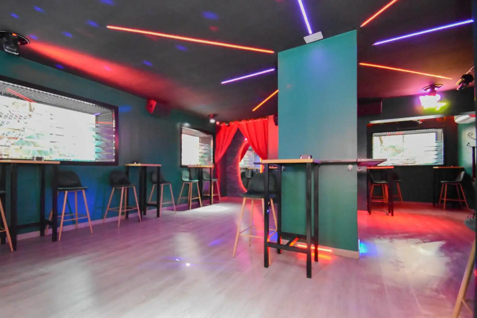 Local comercial de lloguer a Calle socrates 22, imagen 2