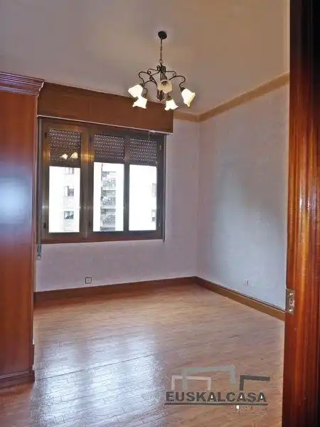Bedroom of Flat for sale in Bilbao   with Heating and Terrace