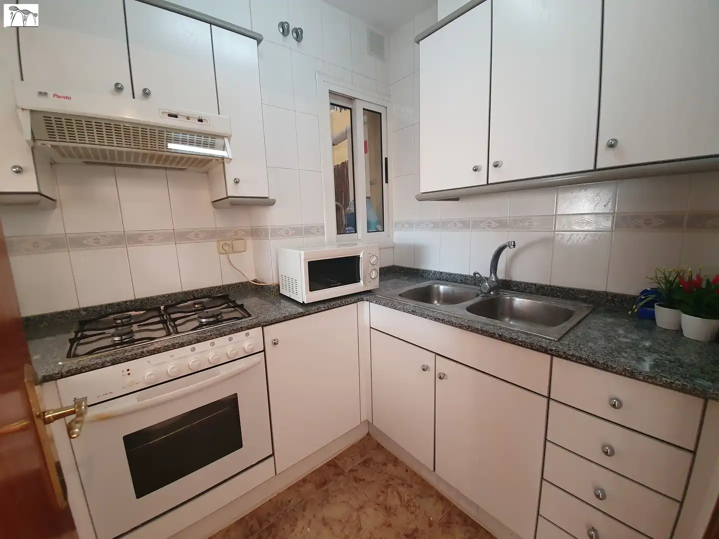 Ground floor for rent in Carrer de Bretón, Ca n'Aurell