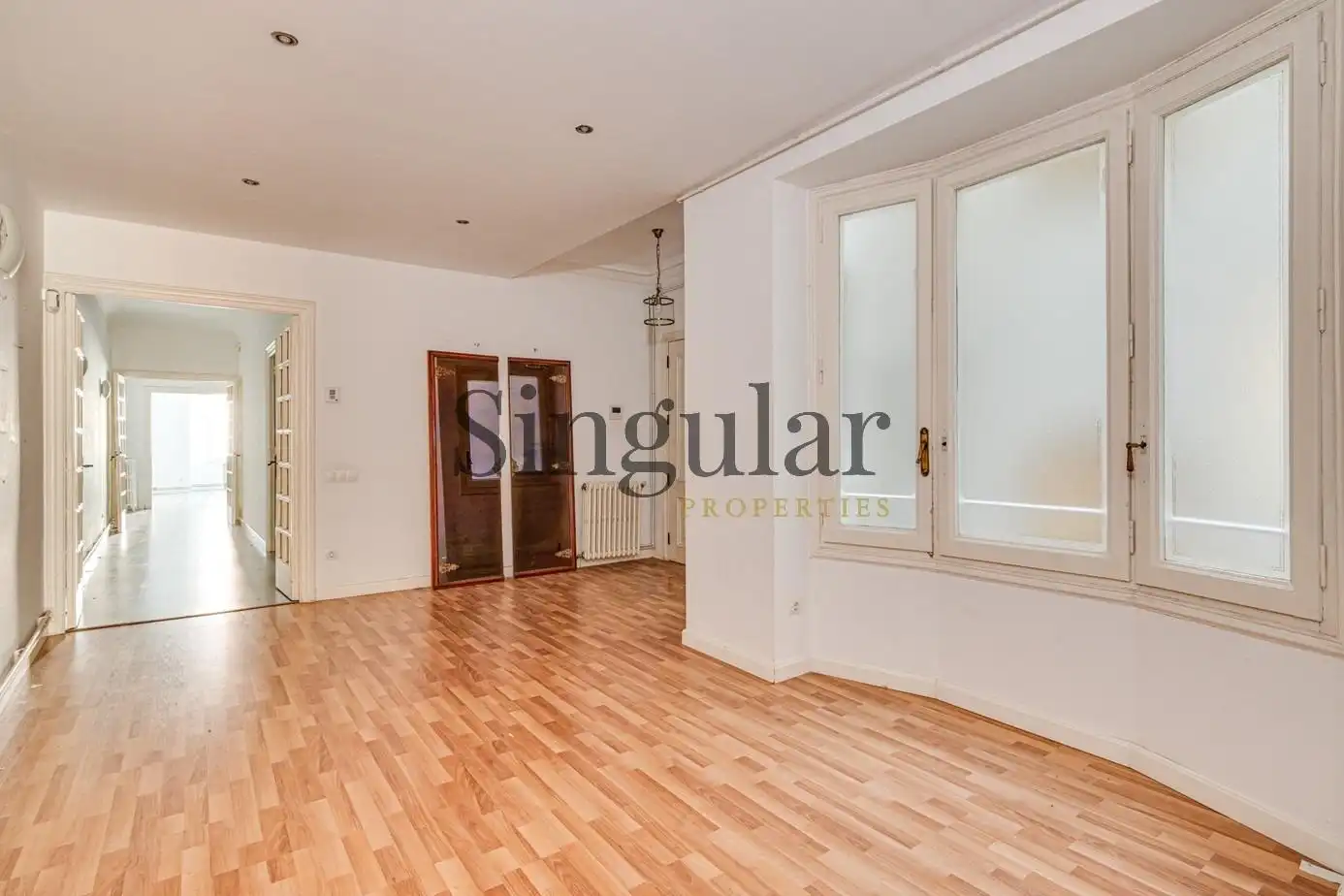 Sala de estar de Piso en venta en Barcelona con Calefacción y Alarma