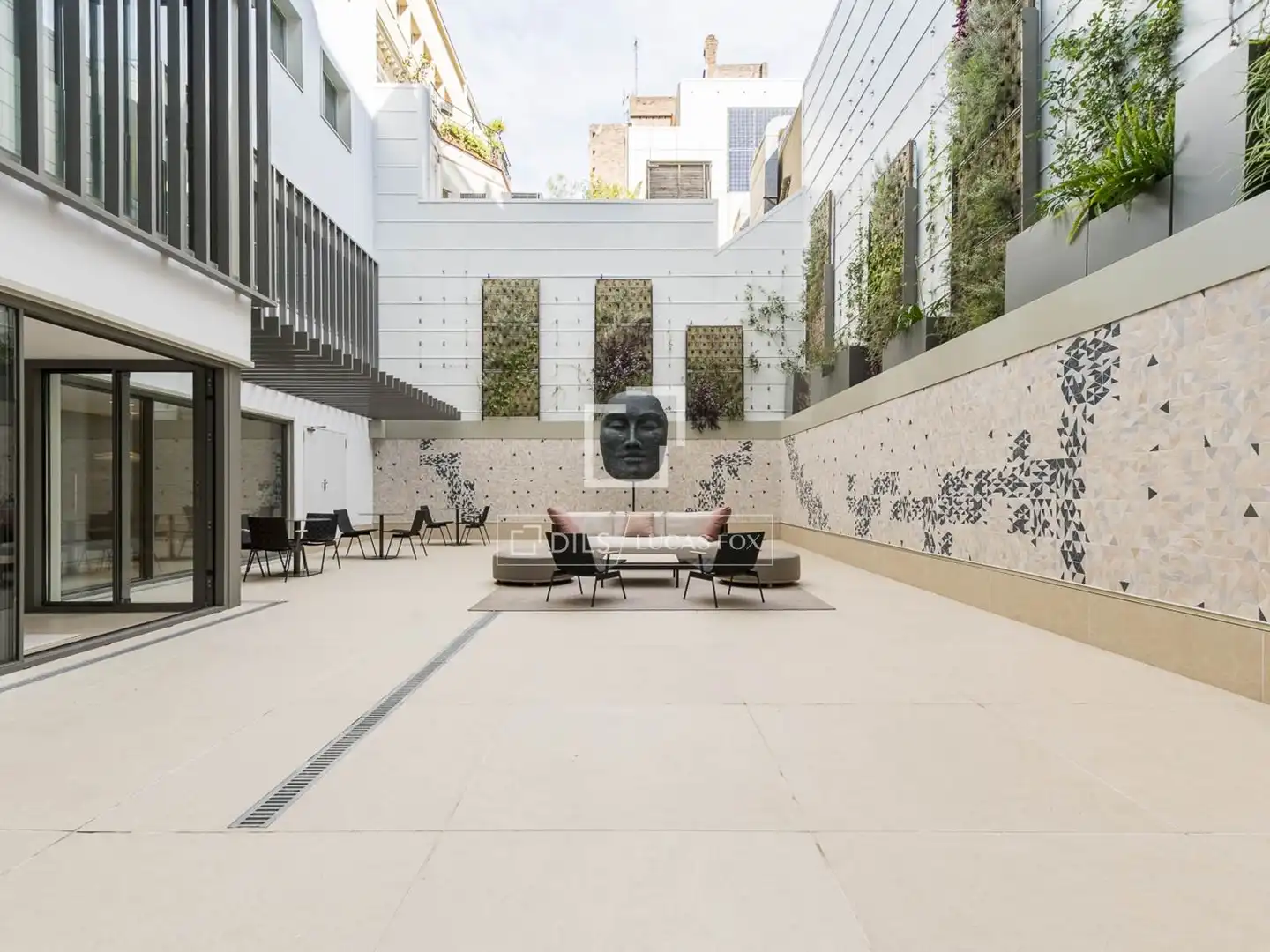 Terraza de Piso en venta en Barcelona con Aire acondicionado, Terraza y Piscina