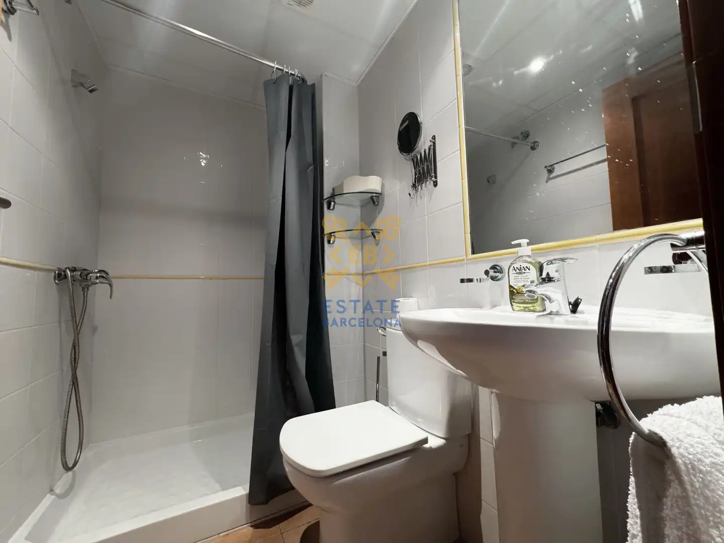 Badezimmer von Einfamilien-Reihenhaus zum Verkauf in Palafrugell mit Klimaanlage, Möbliert und Gemeinschaftspool