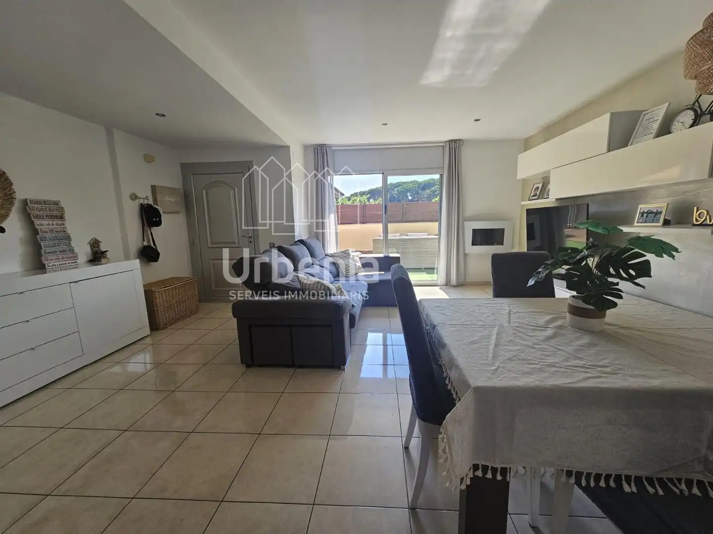 Living room of Houses for sale in Canet de Mar  with Air Conditioner, Heating and Terrace