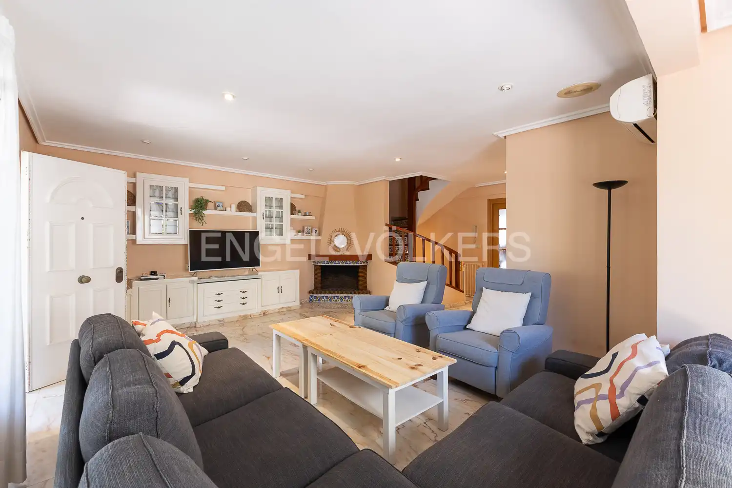 Living room of Houses for sale in El Puig de Santa Maria  with Air Conditioner, Heating and Private garden