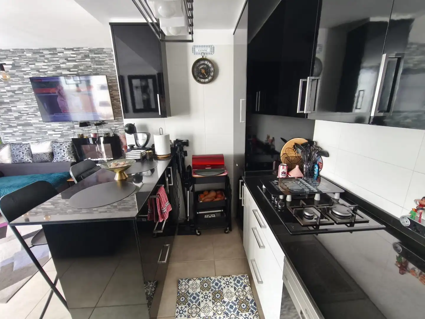 Cocina de Piso en venta en Ribeira con Calefacción y Terraza