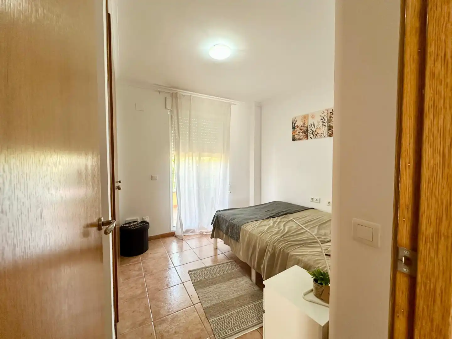 Dormitori de Casa adosada de lloguer en Alzira amb Jardí privat, Terrassa i Moblat