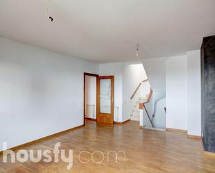 Living room of Flat to rent in Sabadell  with Heating, Parquet flooring and Terrace