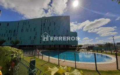 Piscina de Apartament en venda en  Logroño amb Calefacció, Parquet i Traster