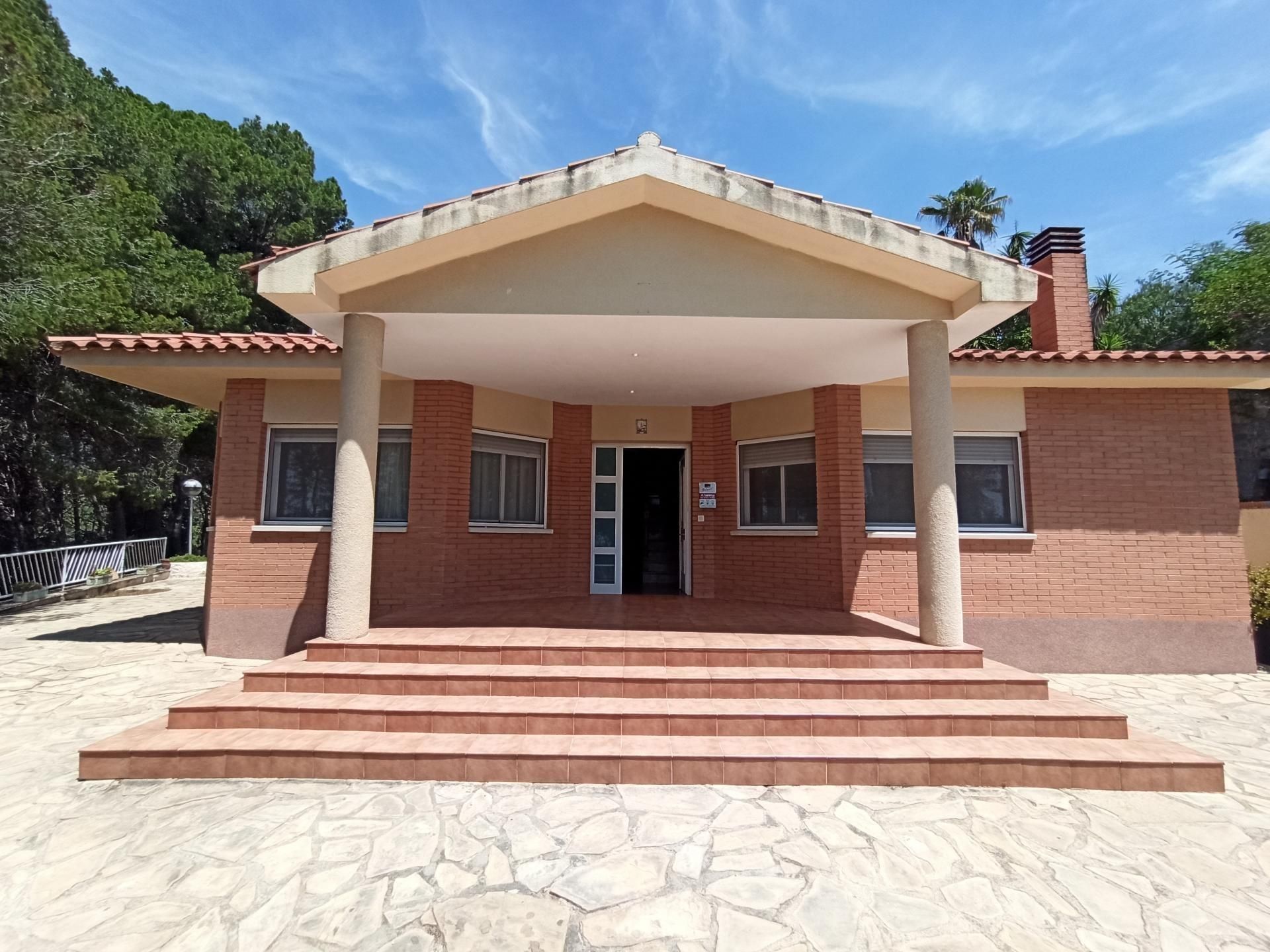 Exterior view of Houses for sale in Castellvell del Camp  with Air Conditioner, Private garden and Parquet flooring
