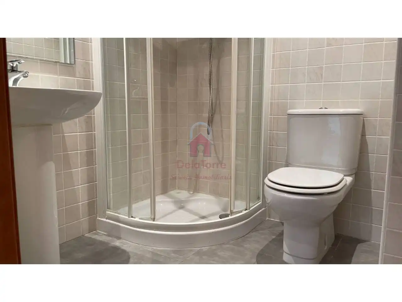 Baño de Piso en venta en Terrassa con Aire acondicionado, Calefacción y Parquet