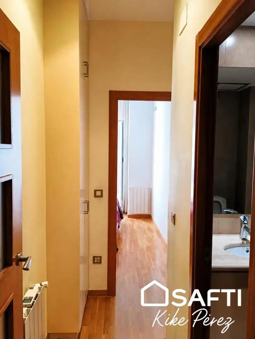 Piso en venta en Nou Barris