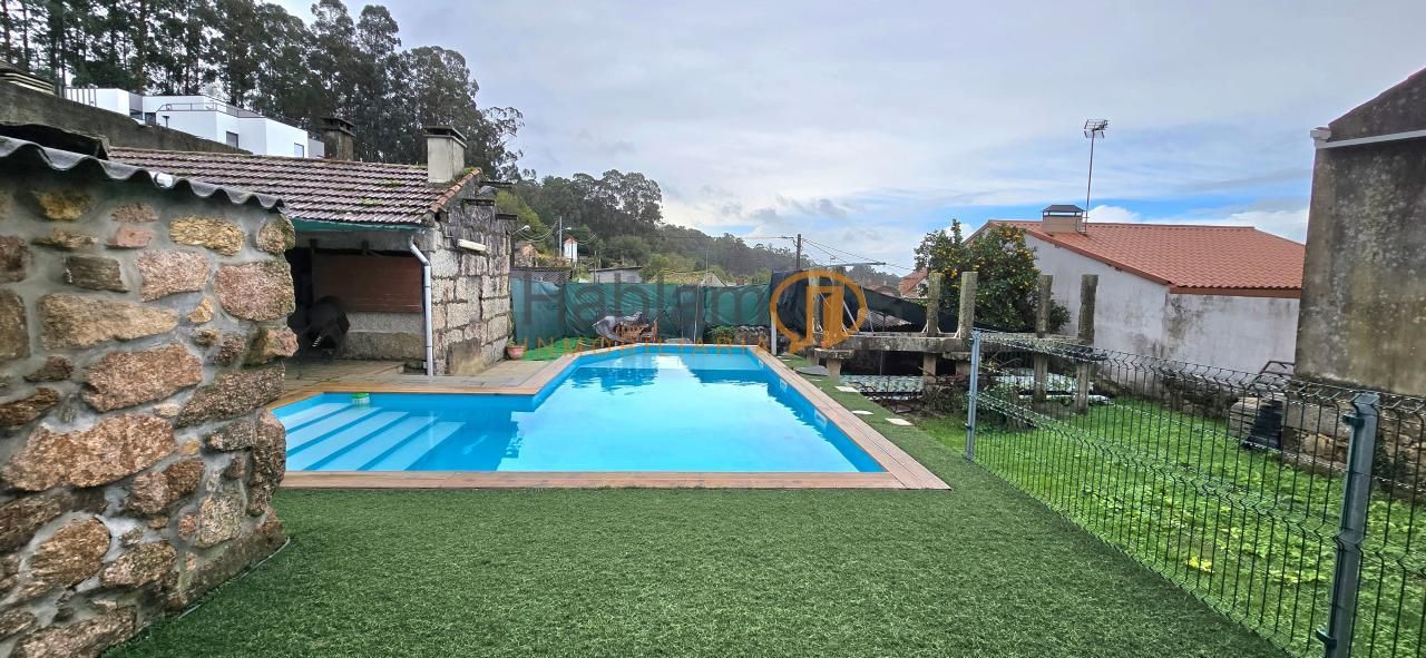 Swimming pool of House or chalet for sale in Vilagarcía de Arousa  with Private garden, Terrace and Storage room