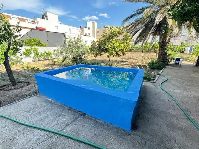 Piscina de Casa o xalet en venda en Valdepeñas amb Calefacció, Traster i Piscina