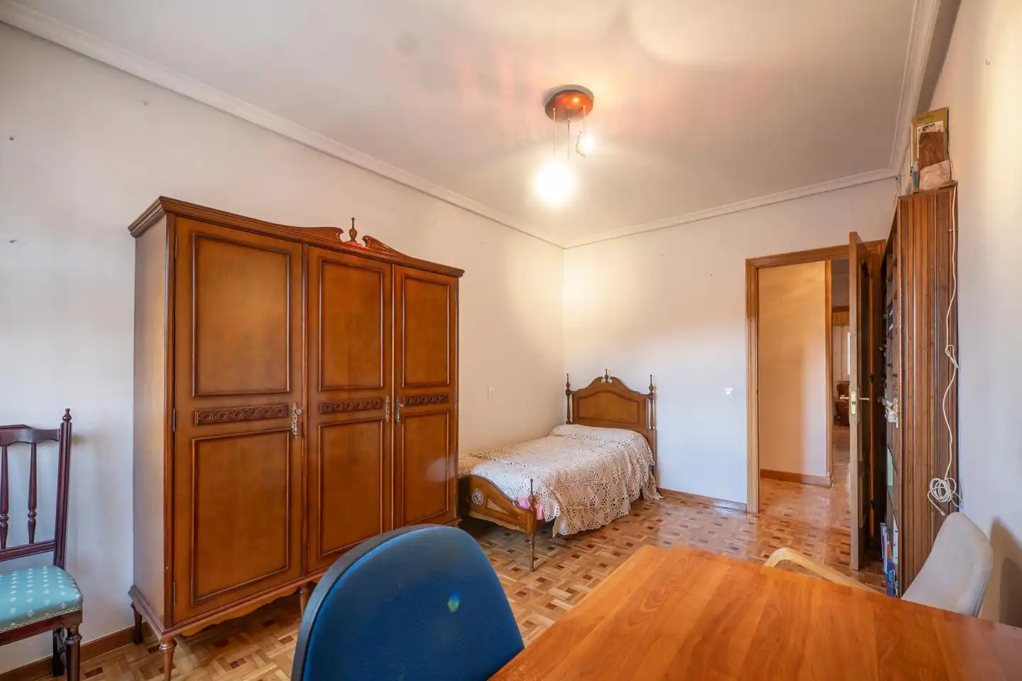 Dormitori de Pis en venda en Ávila amb Calefacció, Parquet i Terrassa