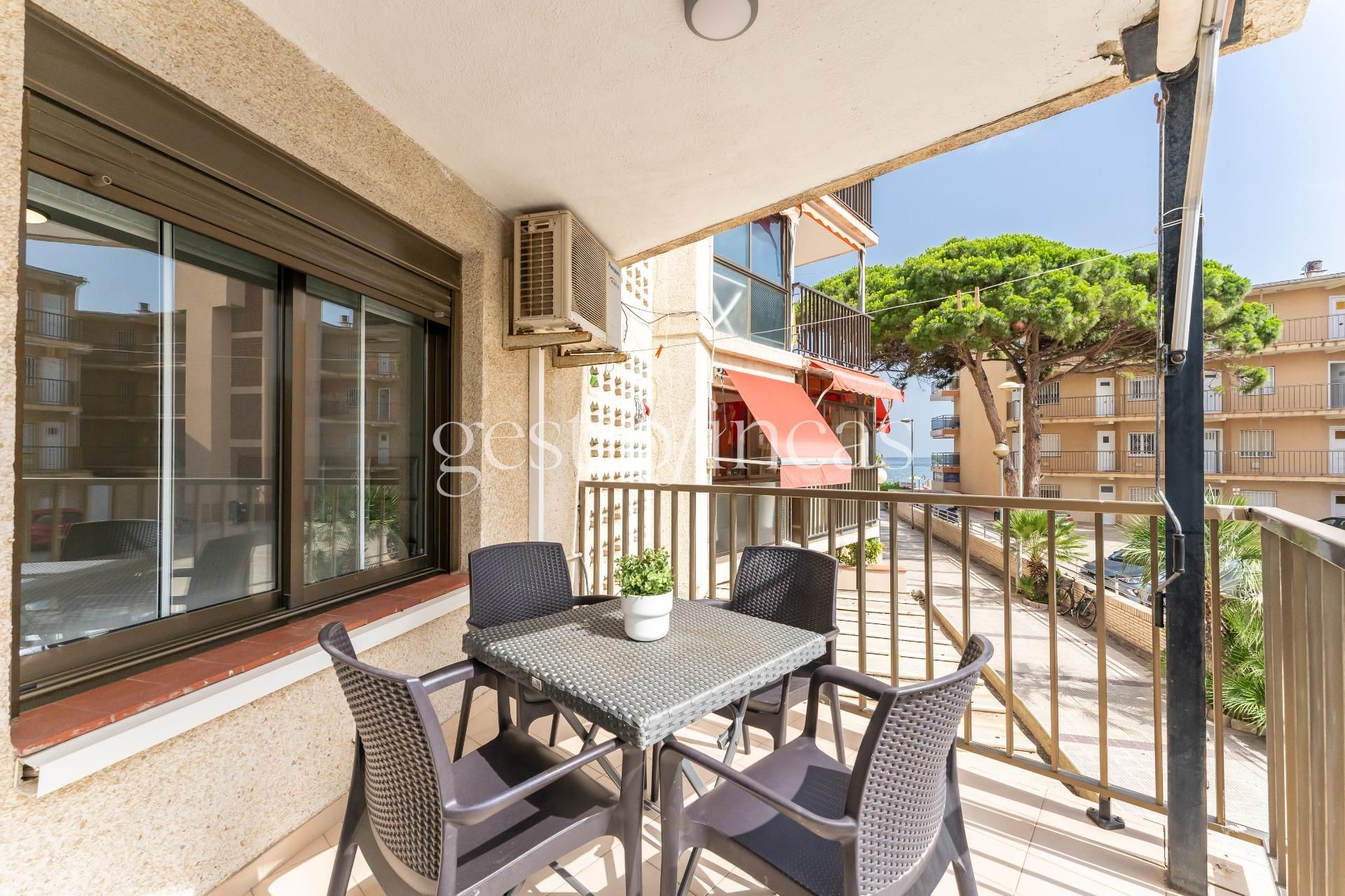Flat for sale in  Diputació, Port - Horta de Santa María