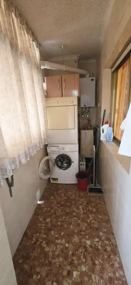 Piso de alquiler en Petrer con Aire acondicionado, Amueblado y Balcón