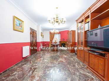 Casa amb balcó en venda a El Valle