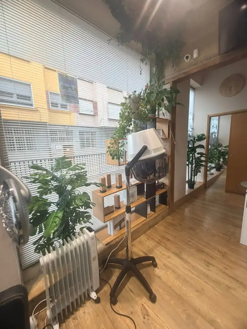 Local en traspaso en Torrelavega  con Aire acondicionado, Parquet y Amueblado