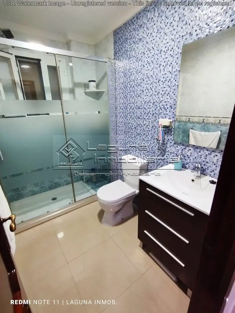Baño de Piso en venta en Cádiz con Aire acondicionado