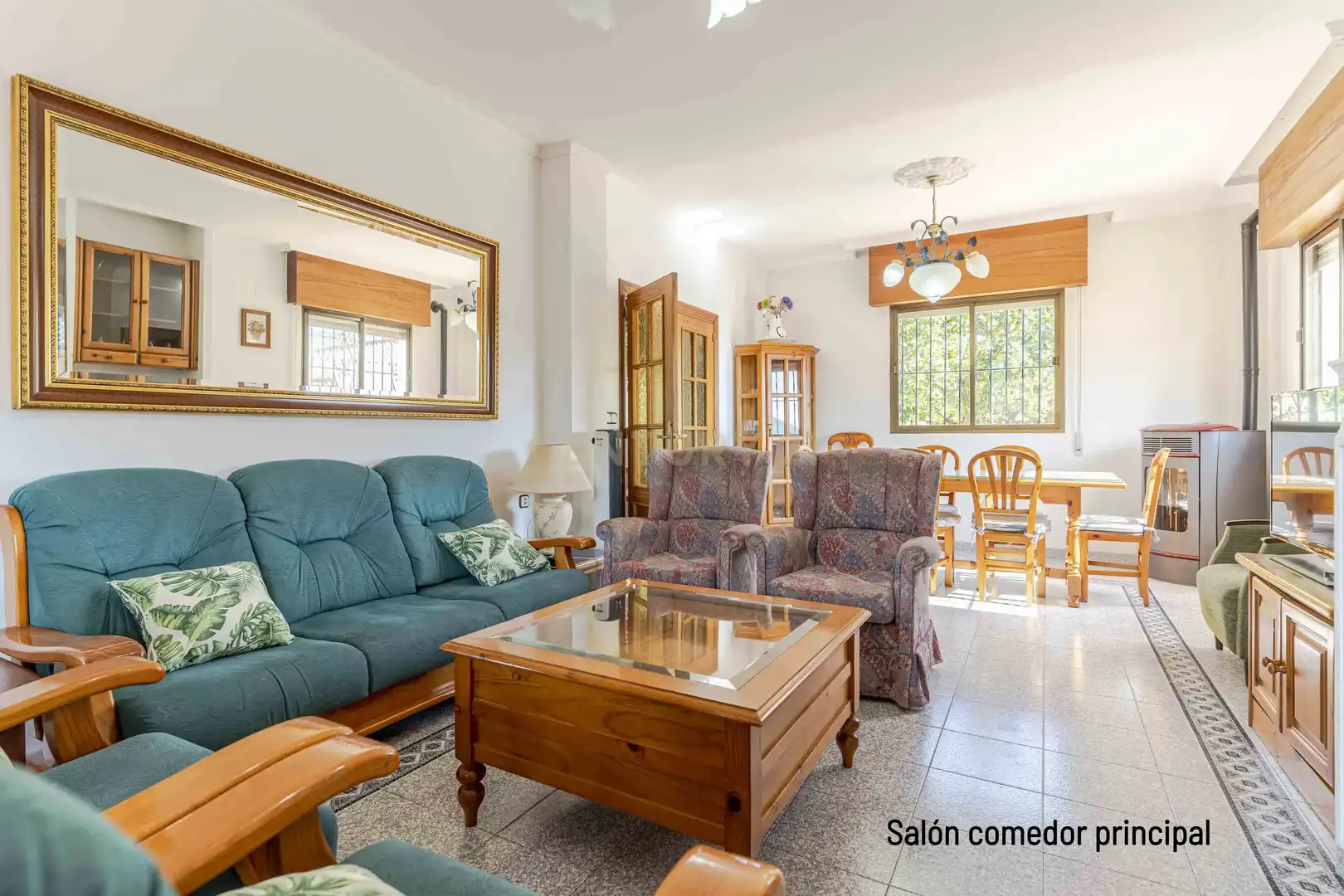 Sala d'estar de Casa o xalet en venda en Los Guájares amb Aire condicionat, Jardí privat i Traster