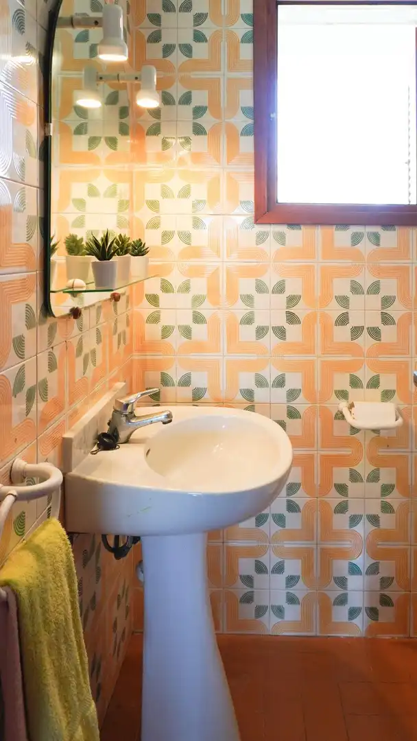 Badezimmer von Dachboden zum Verkauf in El Puig de Santa Maria mit Privatgarten, Terrasse und Balkon