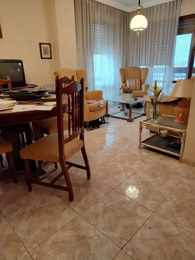 Wohnung mit Aufzug zum Verkauf in Avenida Juan Pereda Pila 4