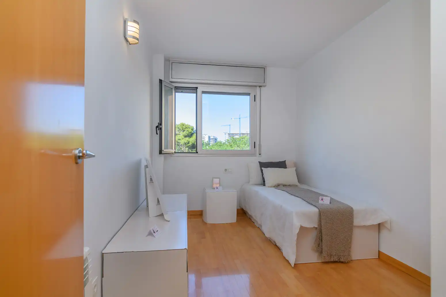 Habitación de Piso en venta en Viladecans con Calefacción, Jardín privado y Parquet