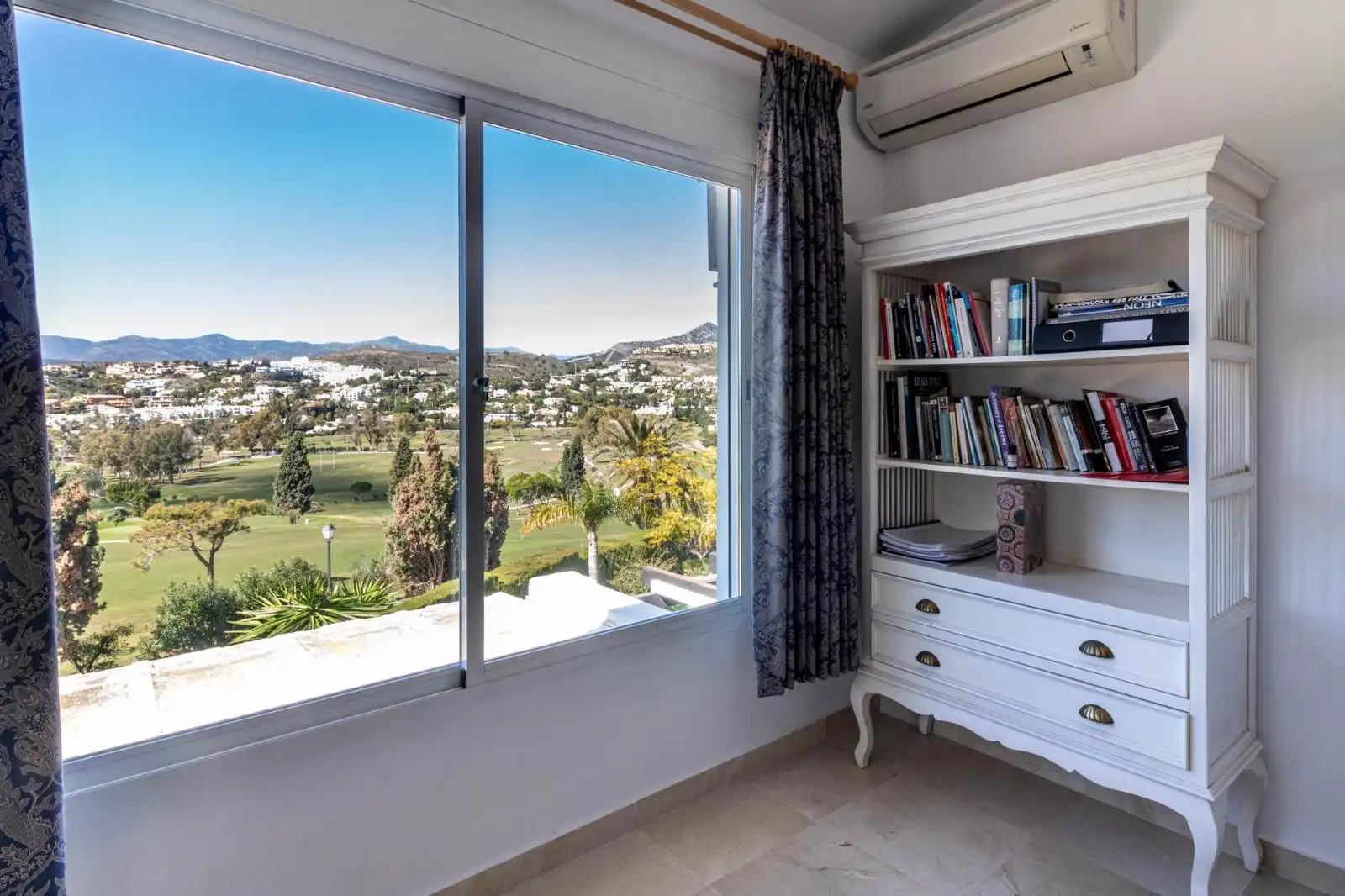 House with pool for sale in Estepona Pueblo, imagen 20