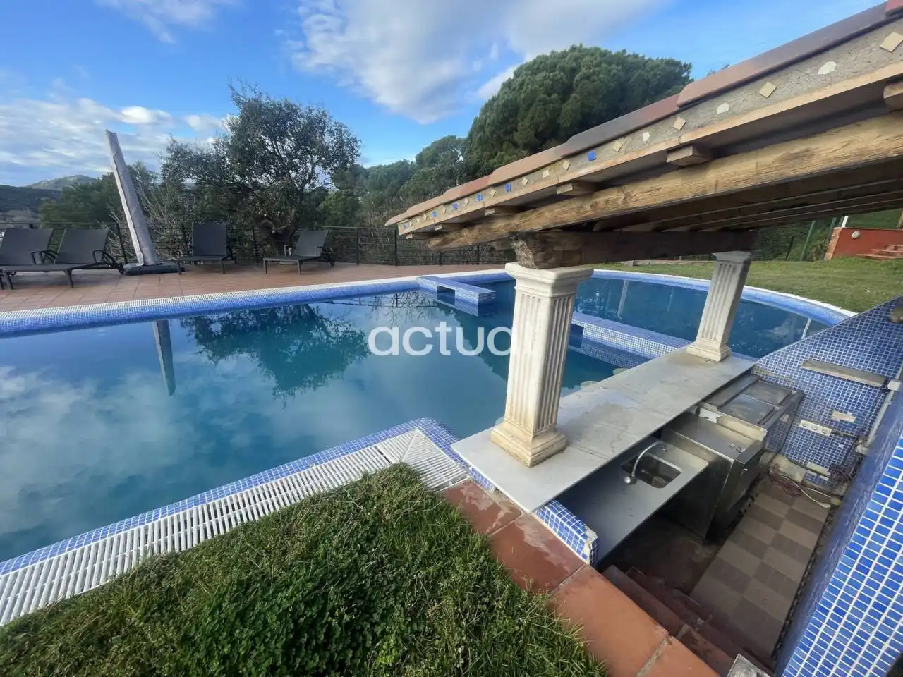 Detached house with pool for sale in Calle mas semi, imagen 5