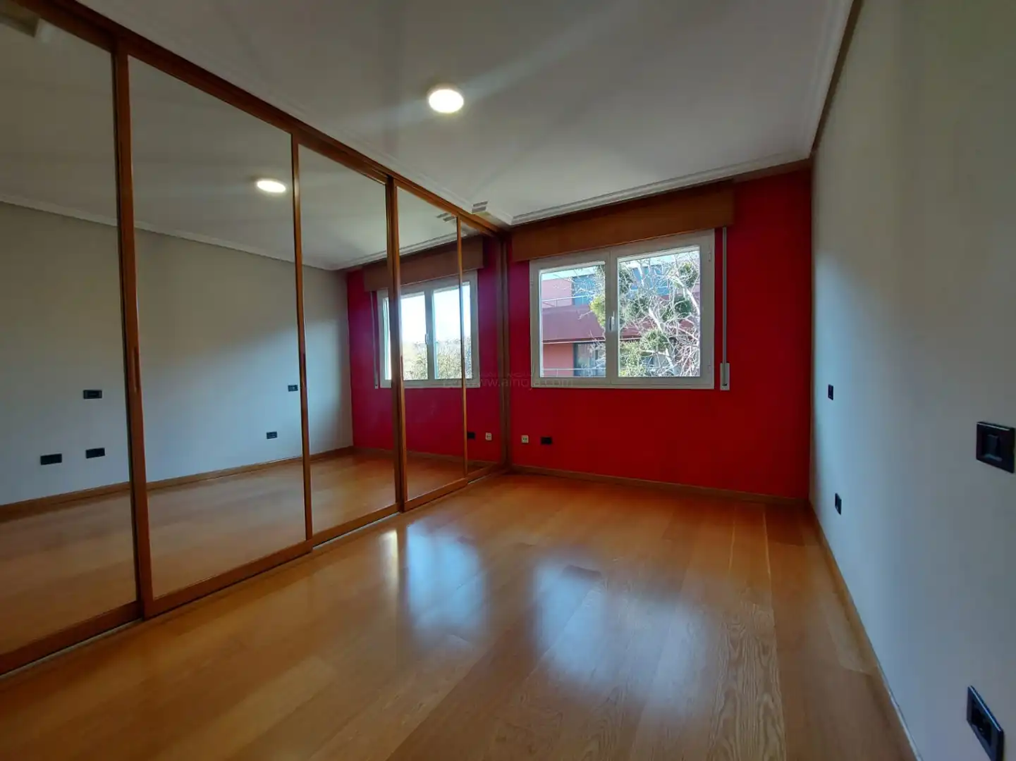 Habitación de Casa o chalet en venta en  Logroño con Aire acondicionado, Calefacción y Jardín privado