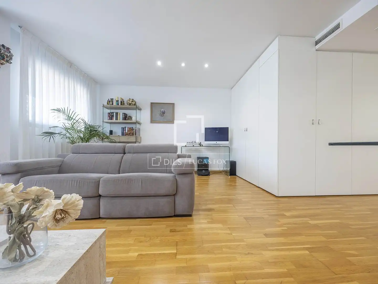 Wohnzimmer von Wohnung zum Verkauf in Valencia mit Klimaanlage, Heizung und Privatgarten