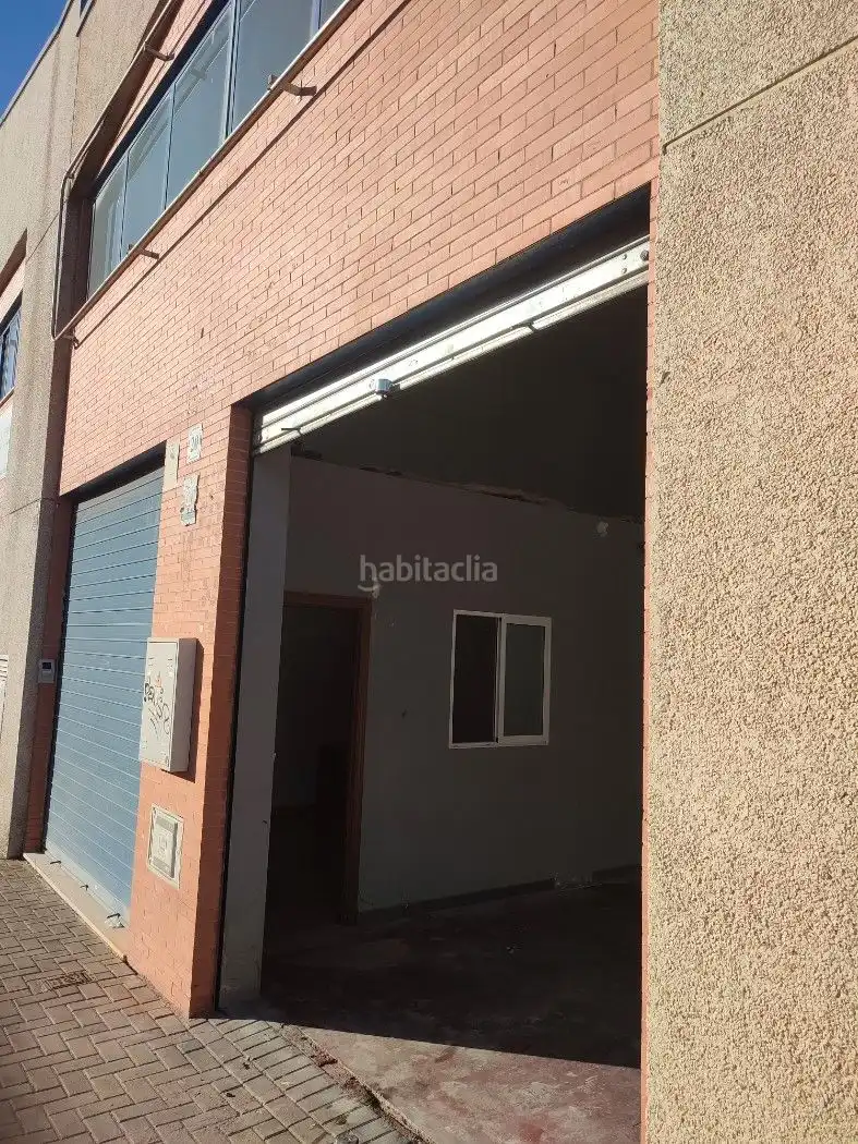 Nau industrial en venda a Calle Arqueologia 56