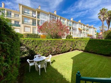 Semi-detached house with balcony for sale in Rúa Arousa