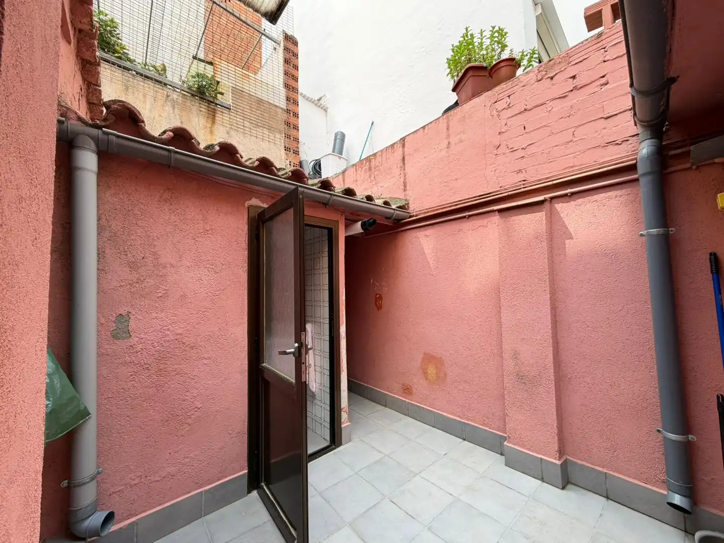Terrassa de Casa o xalet en venda en L'Hospitalet de Llobregat amb Terrassa