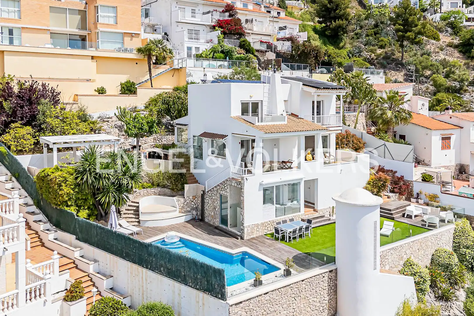 Vista exterior de Casa o chalet en venta en Sitges con Aire acondicionado, Calefacción y Jardín privado