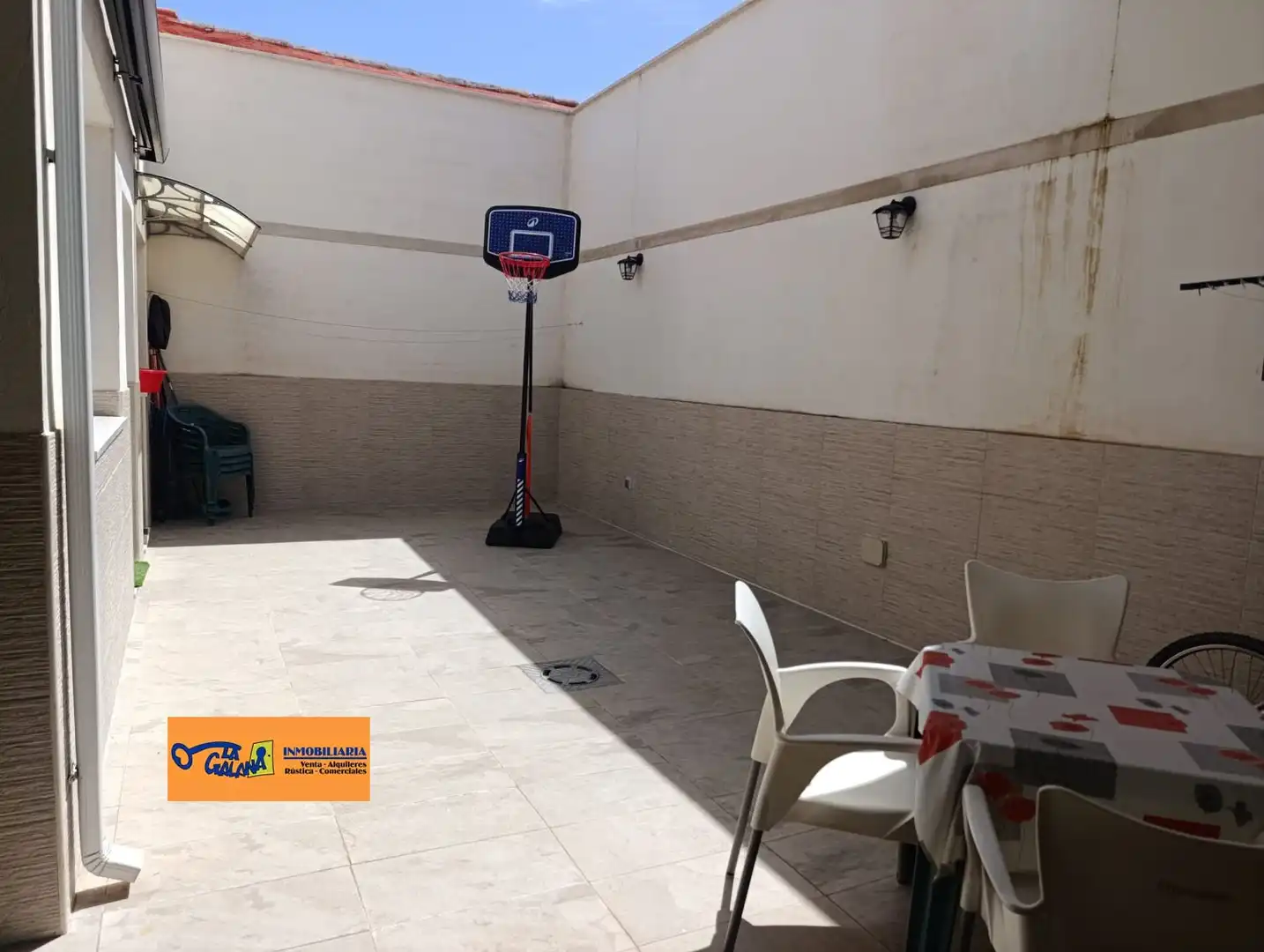 Terrassa de Casa o xalet en venda en Valdepeñas amb Calefacció i Traster