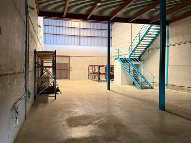 Local comercial en Alquiler en Bollullos de la Mitación
